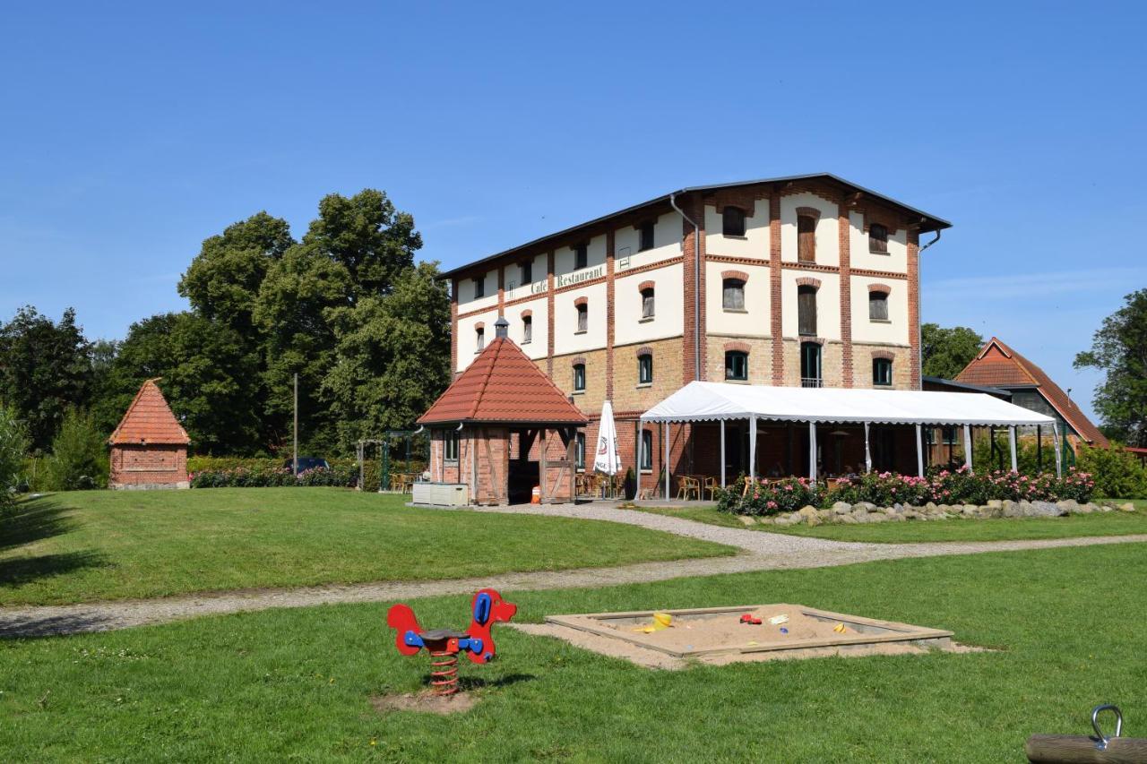 Ferienanlage Gutshaus Gramkow Extérieur photo